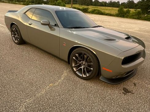 Used 2023 Dodge Challenger R/T Scat Pack w/ Plus Package RWD image 10