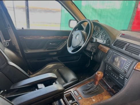 Used 2001 BMW 740i RWD image 10