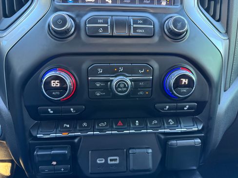 Used 2020 Chevrolet Silverado 1500 LT Trail Boss AWD/4WD image 14