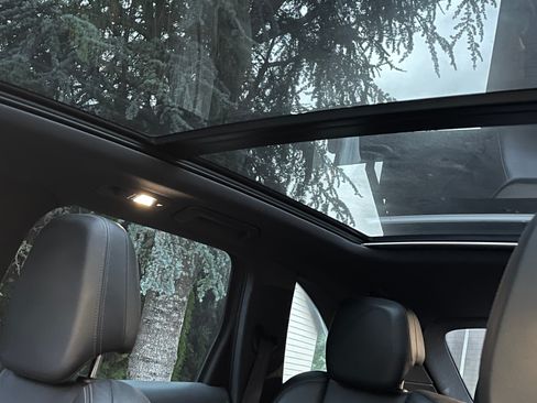 Used 2013 Porsche Cayenne S image 12