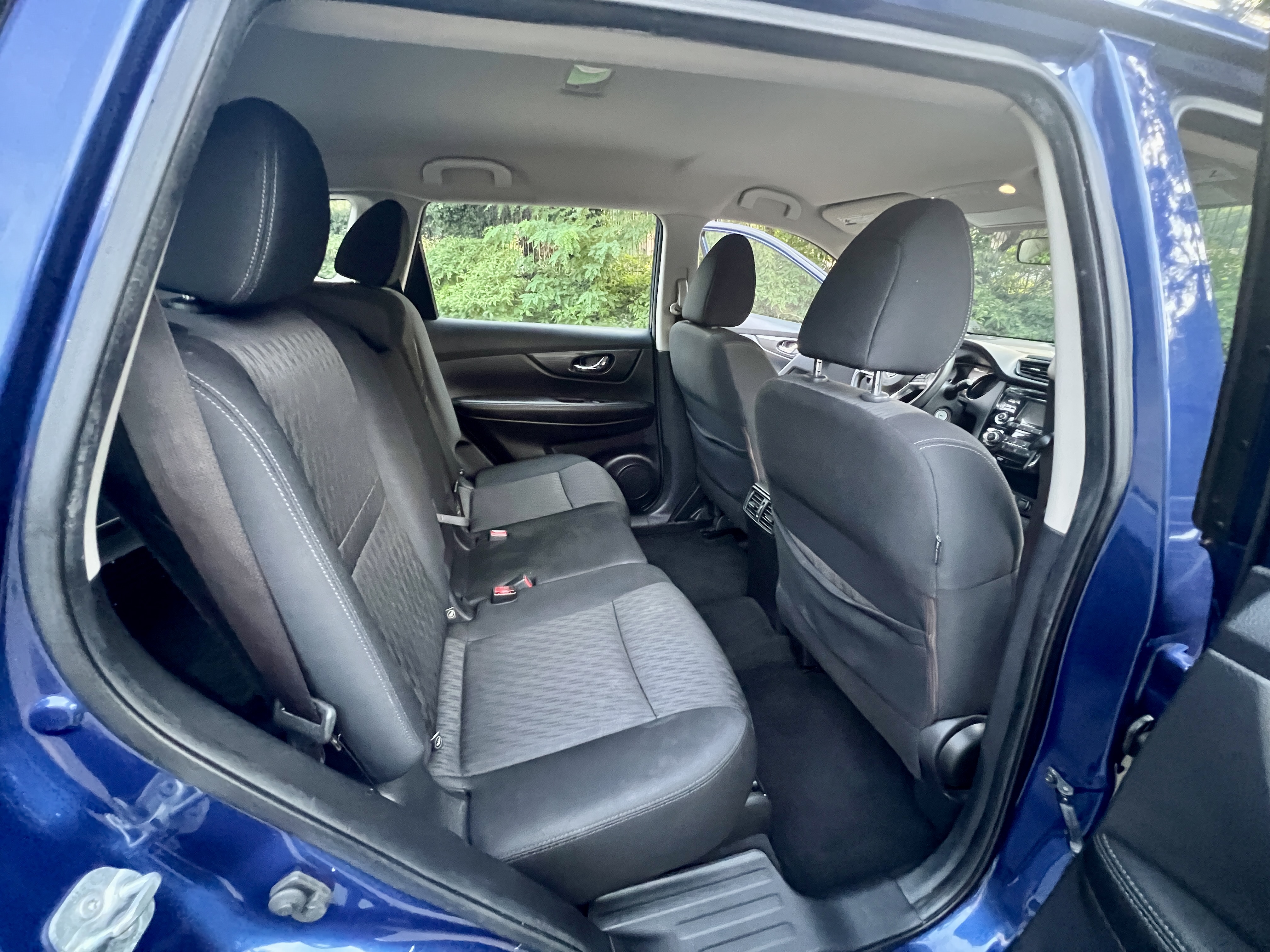 Used 2017 Nissan Rogue S AWD/4WD image 14