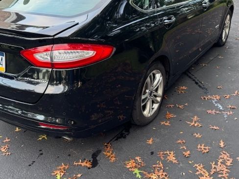 Used 2016 Ford Fusion Energi Titanium image 16