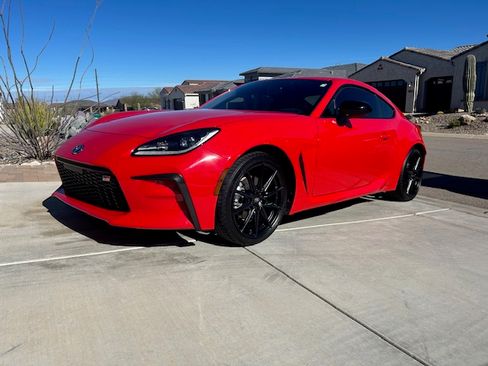 Used 2024 Toyota GR86 Premium image 6