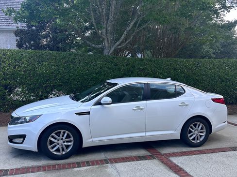 Used 2013 Kia Optima LX FWD image 4
