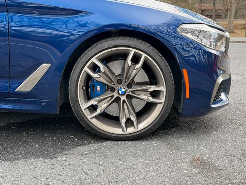 Used 2018 BMW M550i xDrive w/ Cold Weather Package image 15