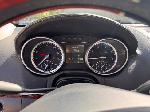 Used 2010 Mercedes-Benz GL 450 4MATIC image 16