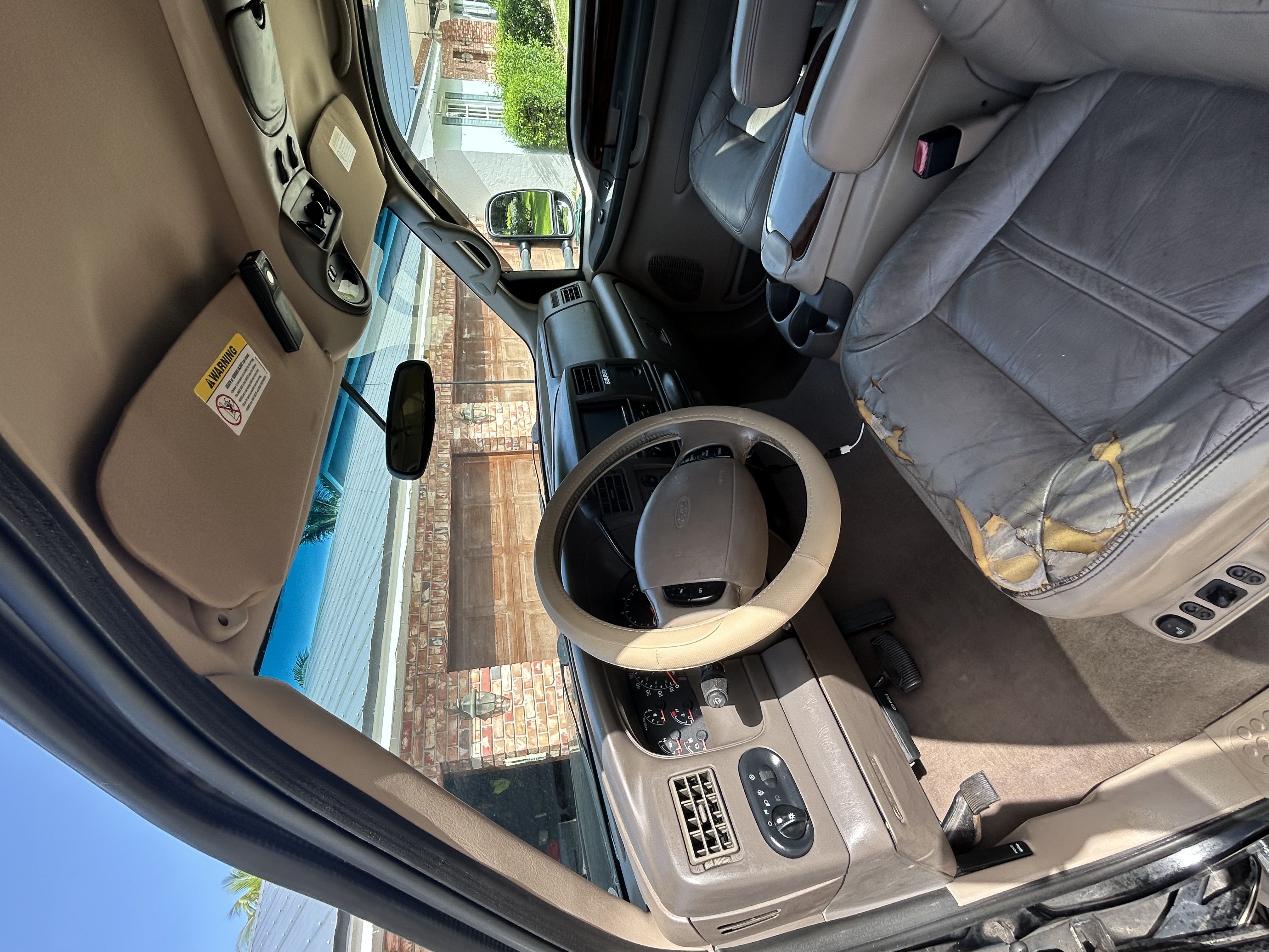 Used 2001 Ford Excursion Limited AWD/4WD image 12