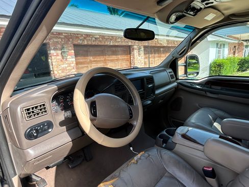 Used 2001 Ford Excursion Limited AWD/4WD image 12