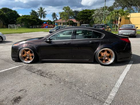 Used 2011 Acura TL w/ Technology Package image 1