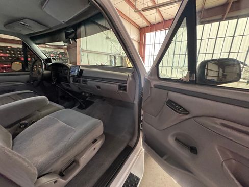Used 1996 Ford F350 4x4 Regular Cab image 22