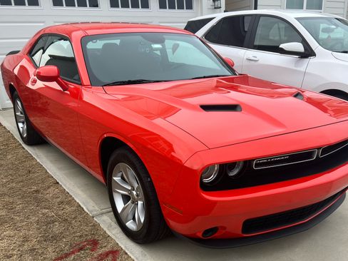 Used 2023 Dodge Challenger SXT image 10