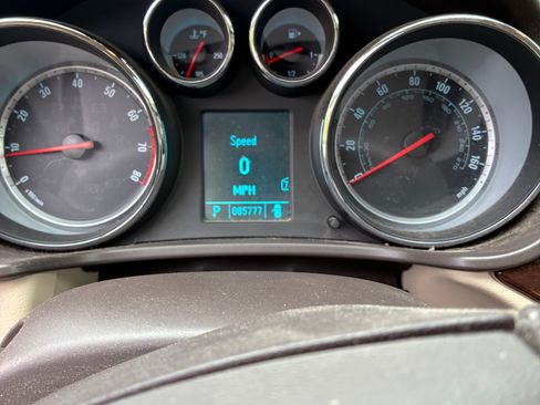 Used 2011 Buick Regal CXL FWD image 10