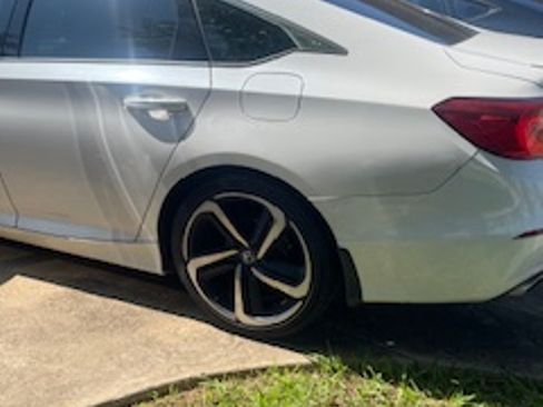 Used 2019 Honda Accord Sport image 5