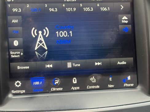 Used 2018 Chrysler 300 Limited w/ Safetytec Plus Group image 14