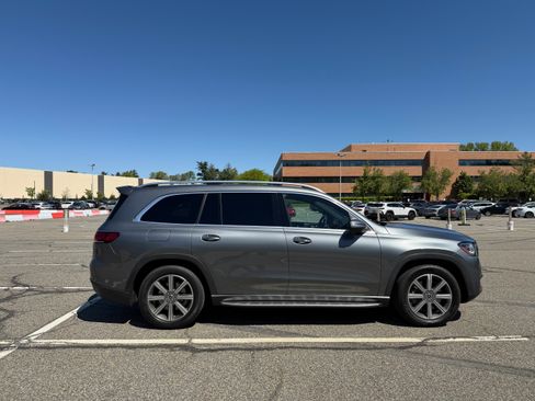 Used 2021 Mercedes-Benz GLS 450 4MATIC image 6