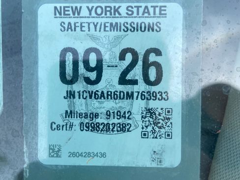 Used 2013 INFINITI G37 x Sedan w/ Premium Pkg AWD/4WD image 15