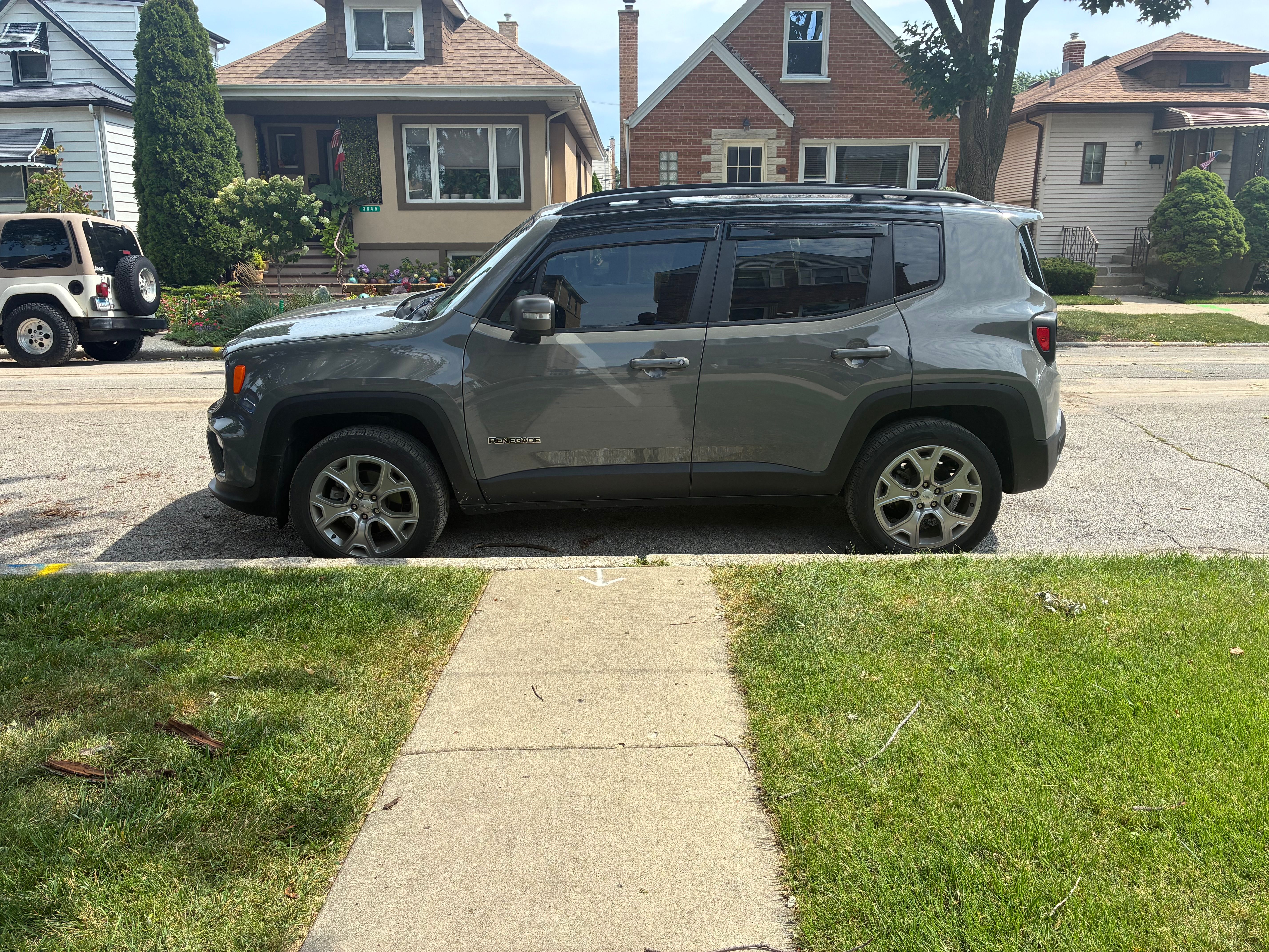 Used 2019 Jeep Renegade Limited AWD/4WD image 1