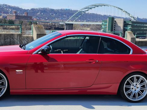 Used 2011 BMW 335is Convertible image 4