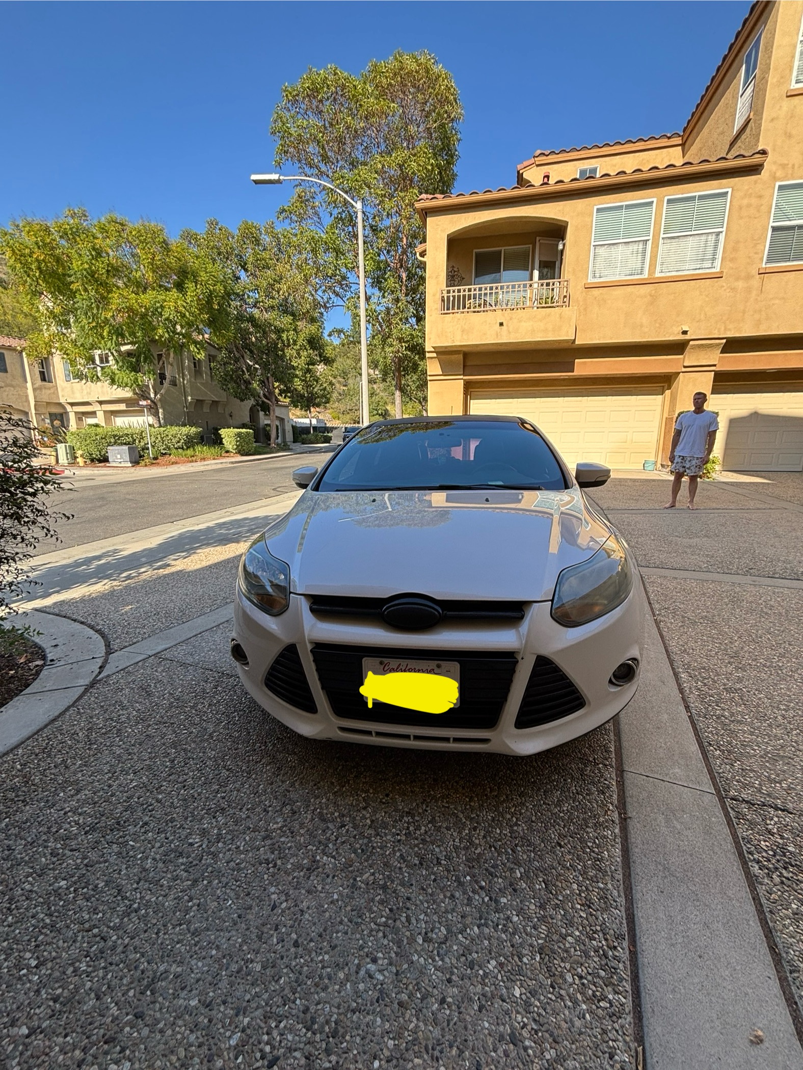Used 2014 Ford Focus Titanium FWD image 23