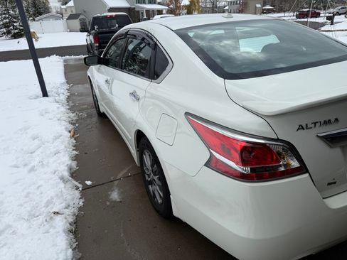 Used 2015 Nissan Altima 2.5 S w/ Special Edition Package image 5