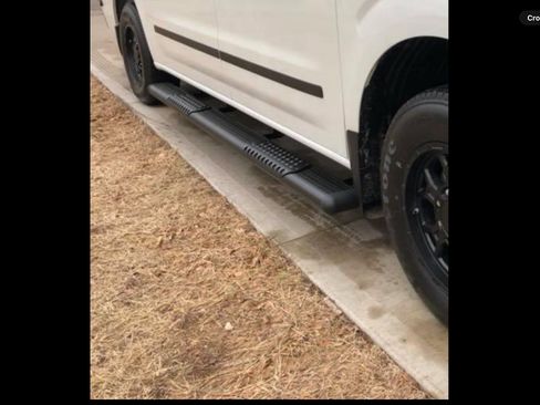 Used 2017 Nissan NV 3500 SL image 18