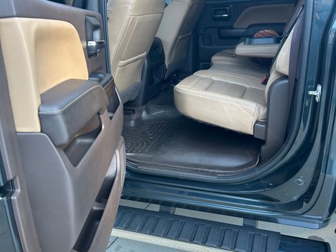 Used 2018 GMC Sierra 2500 Denali w/ Duramax Plus Package image 12