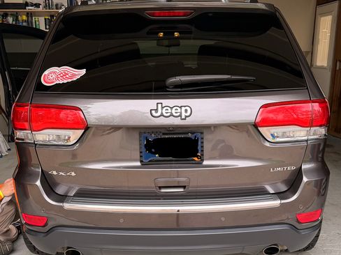Used 2014 Jeep Grand Cherokee Limited AWD/4WD image 11