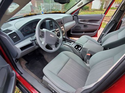 Used 2006 Jeep Grand Cherokee Laredo image 8