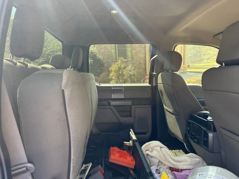 Used 2019 Ford F250 XLT w/ XLT Premium Package AWD/4WD image 5