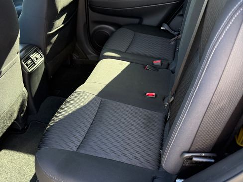 Used 2020 Nissan Rogue SV FWD image 13