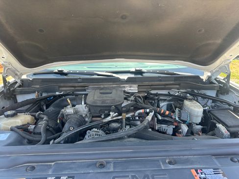 Used 2016 GMC Sierra 3500 Denali w/ Duramax Plus Package AWD/4WD image 15