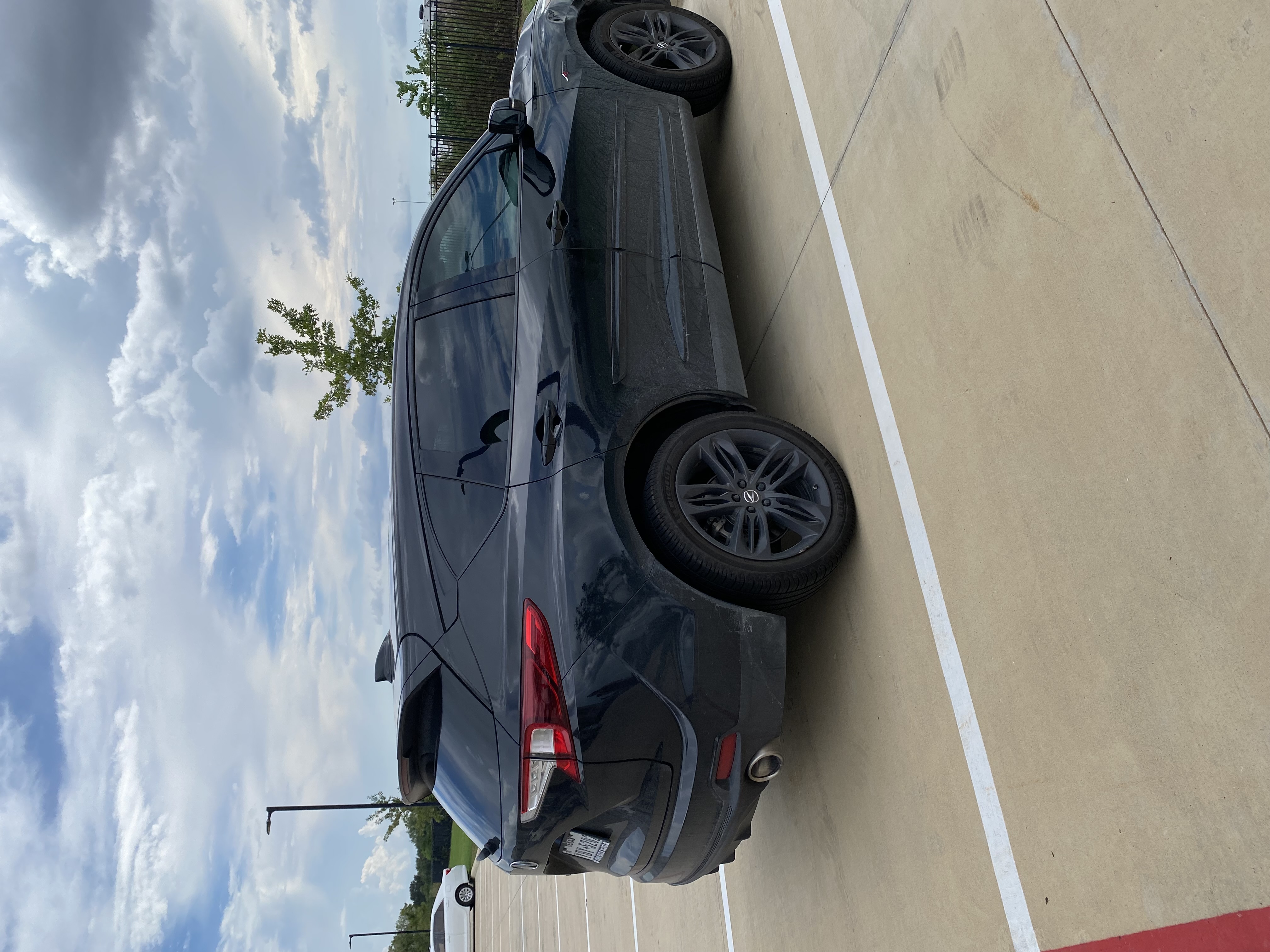 Used 2019 Acura RDX w/ Advance Package FWD image 1