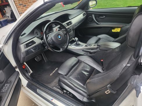 Used 2012 BMW 335is Convertible image 9