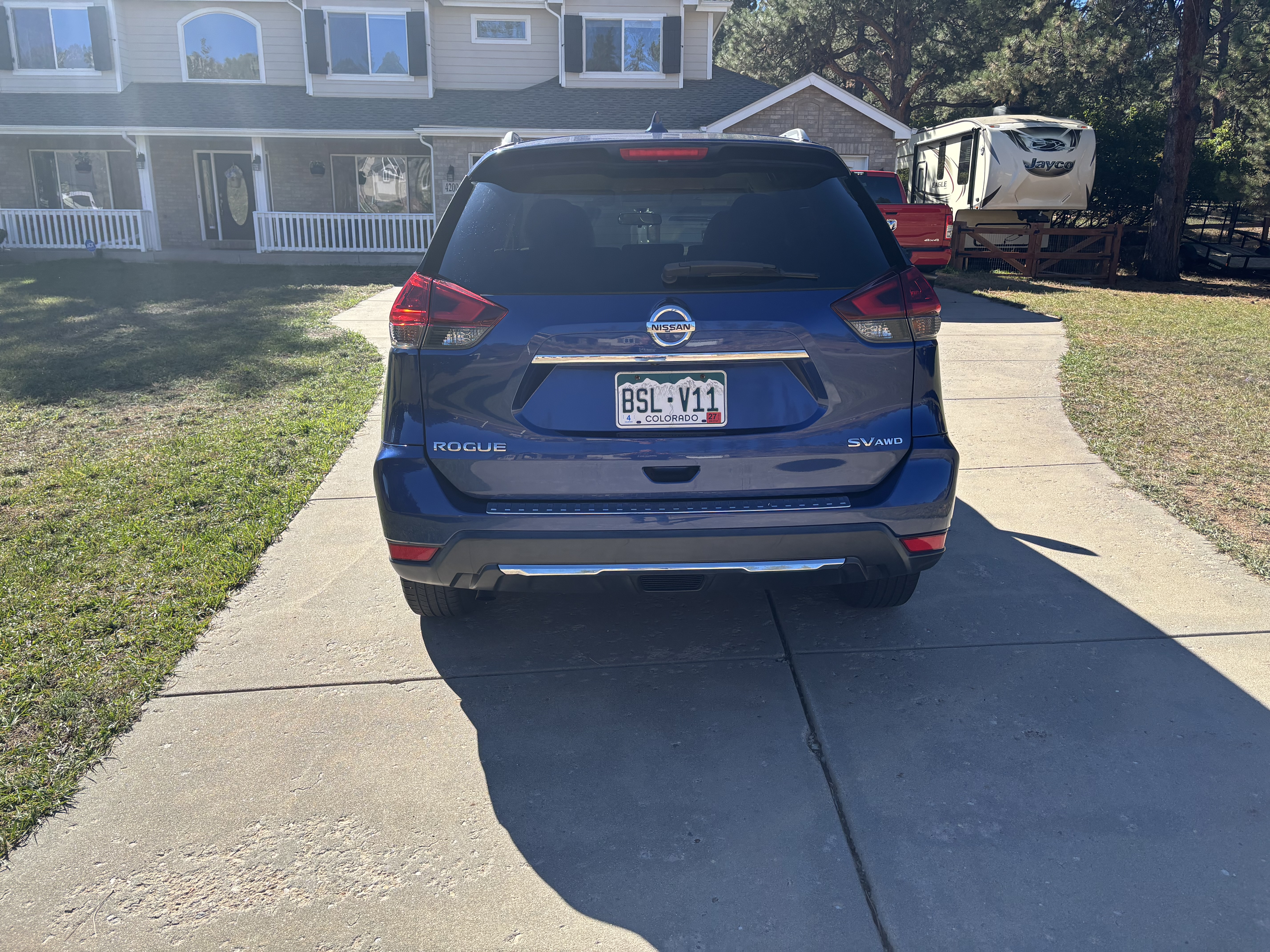 Used 2018 Nissan Rogue SV AWD/4WD image 6