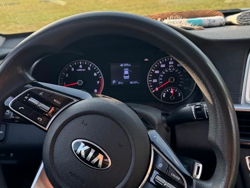 Used 2020 Kia Optima LX image 5