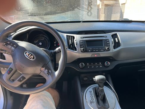 Used 2016 Kia Sportage LX image 9