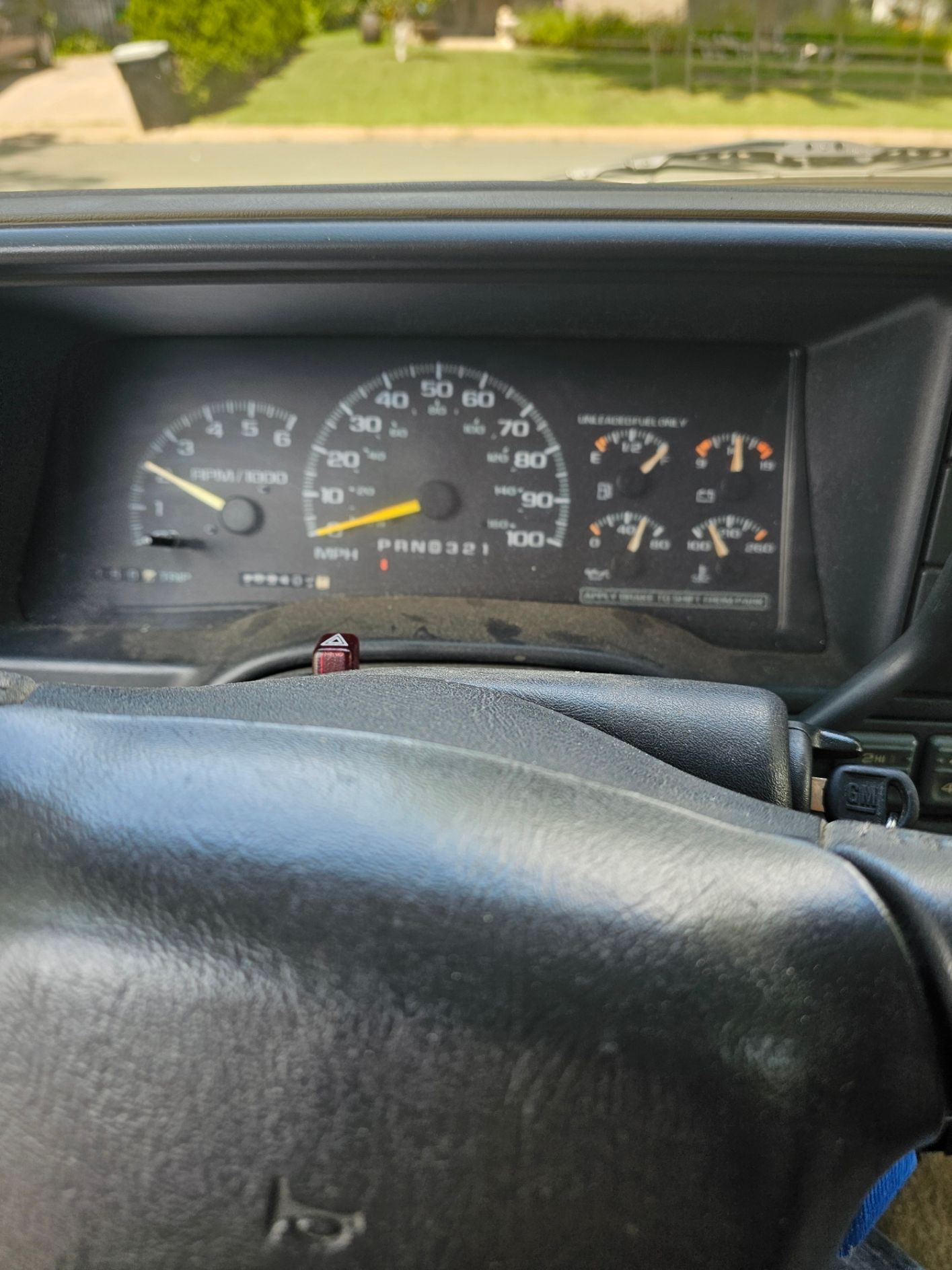 Used 1999 Chevrolet Suburban 4WD w/ Preferred Equipment Group 2 image 14