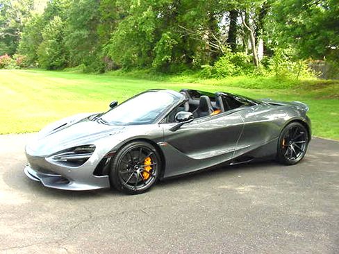 Used 2024 McLaren 750S Spider RWD image 15
