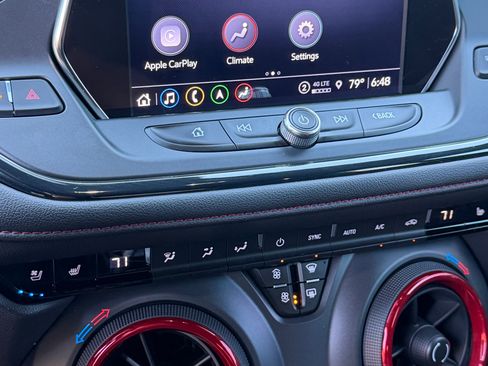 Used 2021 Chevrolet Blazer RS w/ Enhanced Convenience Package FWD image 17