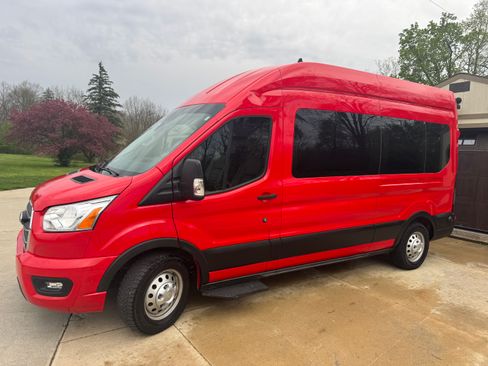 Used 2020 Ford Transit 350 XLT AWD/4WD image 4