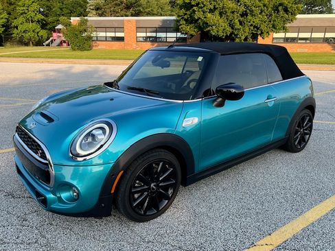 Used 2020 MINI Cooper S w/ Driver Assistance Package FWD image 15