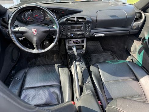 Used 2002 Porsche 911 Carrera image 6