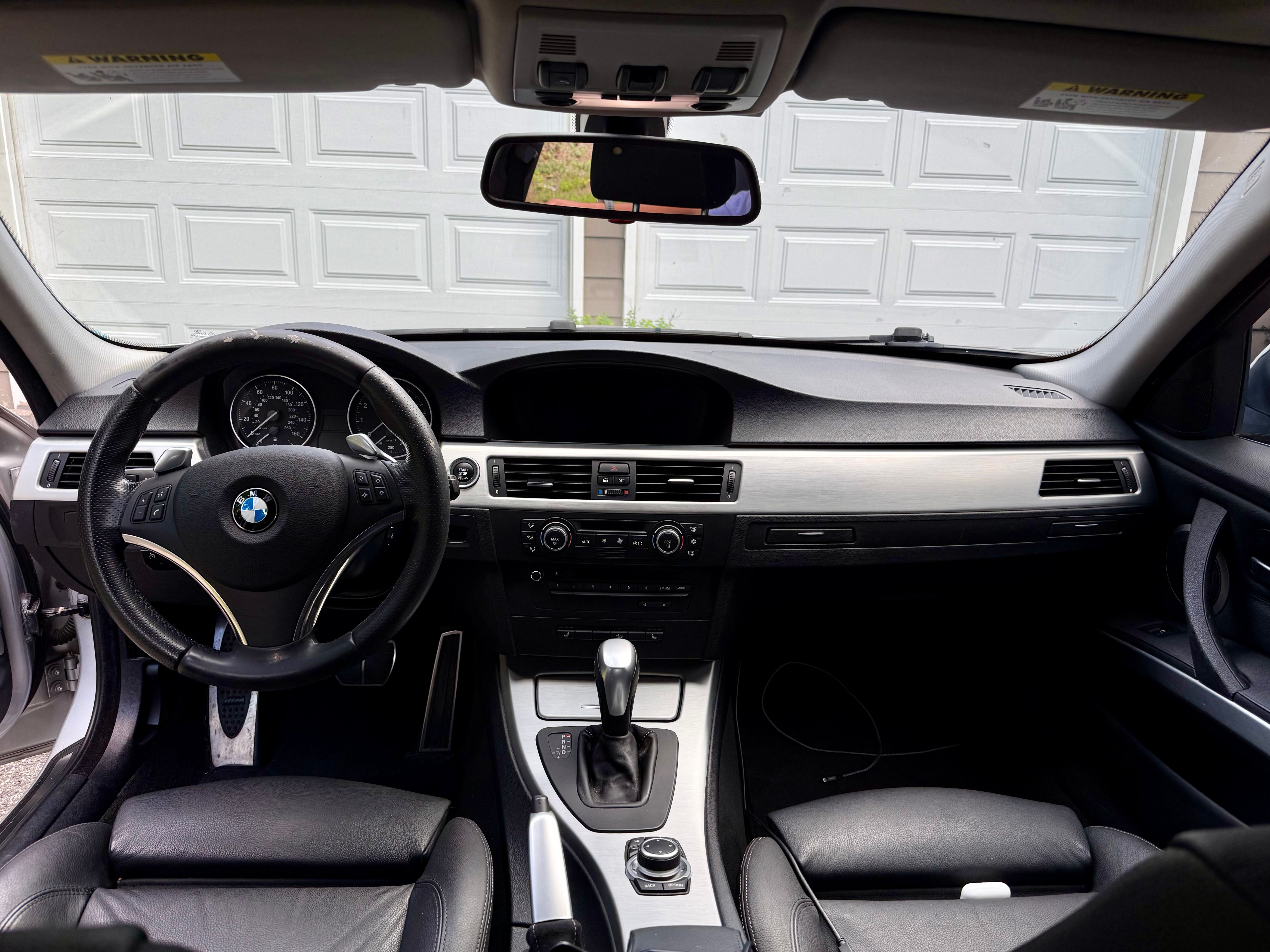 Used 2009 BMW 335i xDrive Sedan AWD/4WD image 9