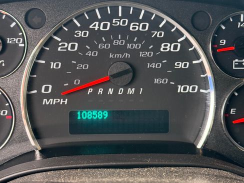 Used 2021 Chevrolet Express 2500 Extended w/ Driver Convenience Package image 5