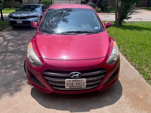 Used 2016 Hyundai Elantra GT FWD image 4