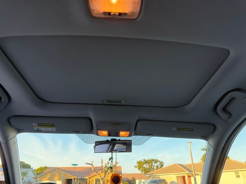 Used 2010 Honda CR-V EX-L image 23