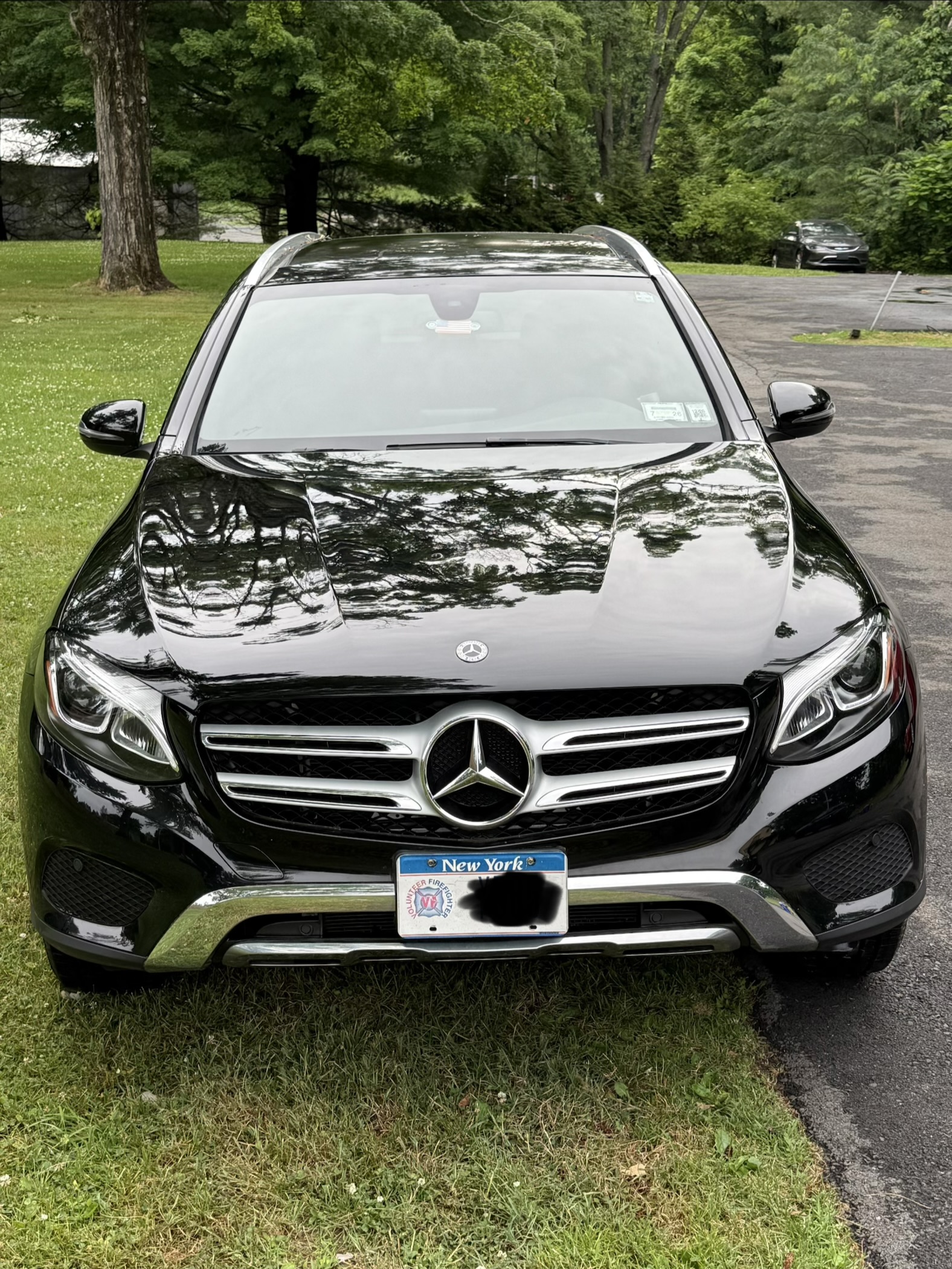 Used 2019 Mercedes-Benz GLC 300 4MATIC image 1