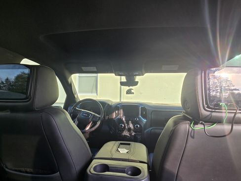 Used 2020 GMC Sierra 2500 AT4 image 8