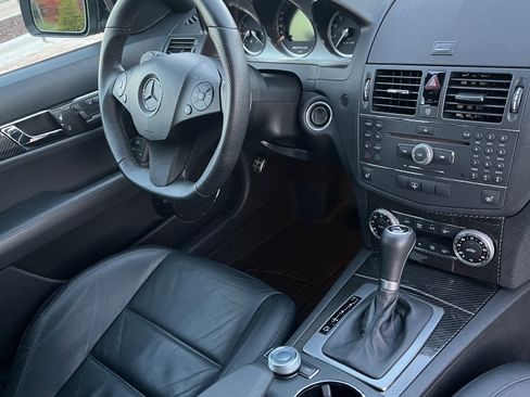 Used 2009 Mercedes-Benz C 63 AMG Sedan image 16