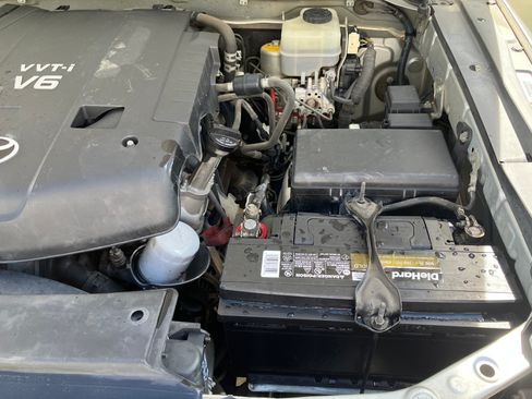 Used 2007 Toyota FJ Cruiser 4WD image 4